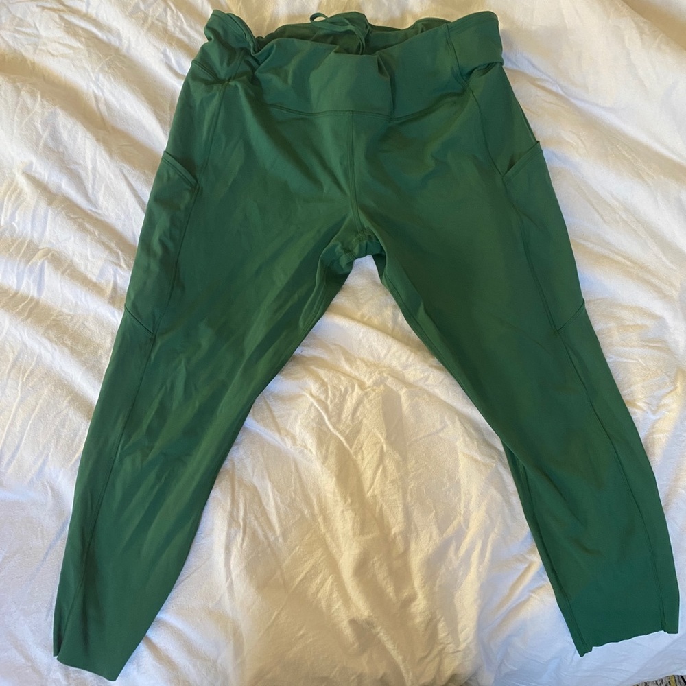 Lululemon base pace
